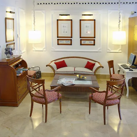 Отель Oriente 3*