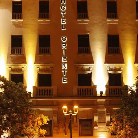 فندق Oriente 3*